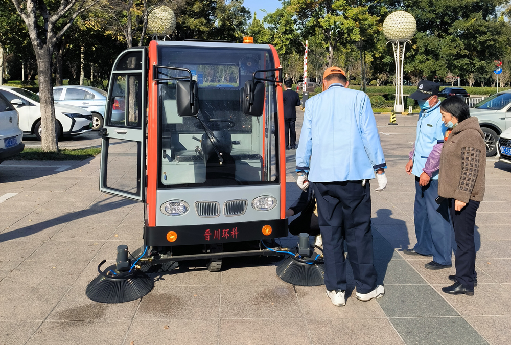 物業(yè)掃地車(chē)使用方便嗎
